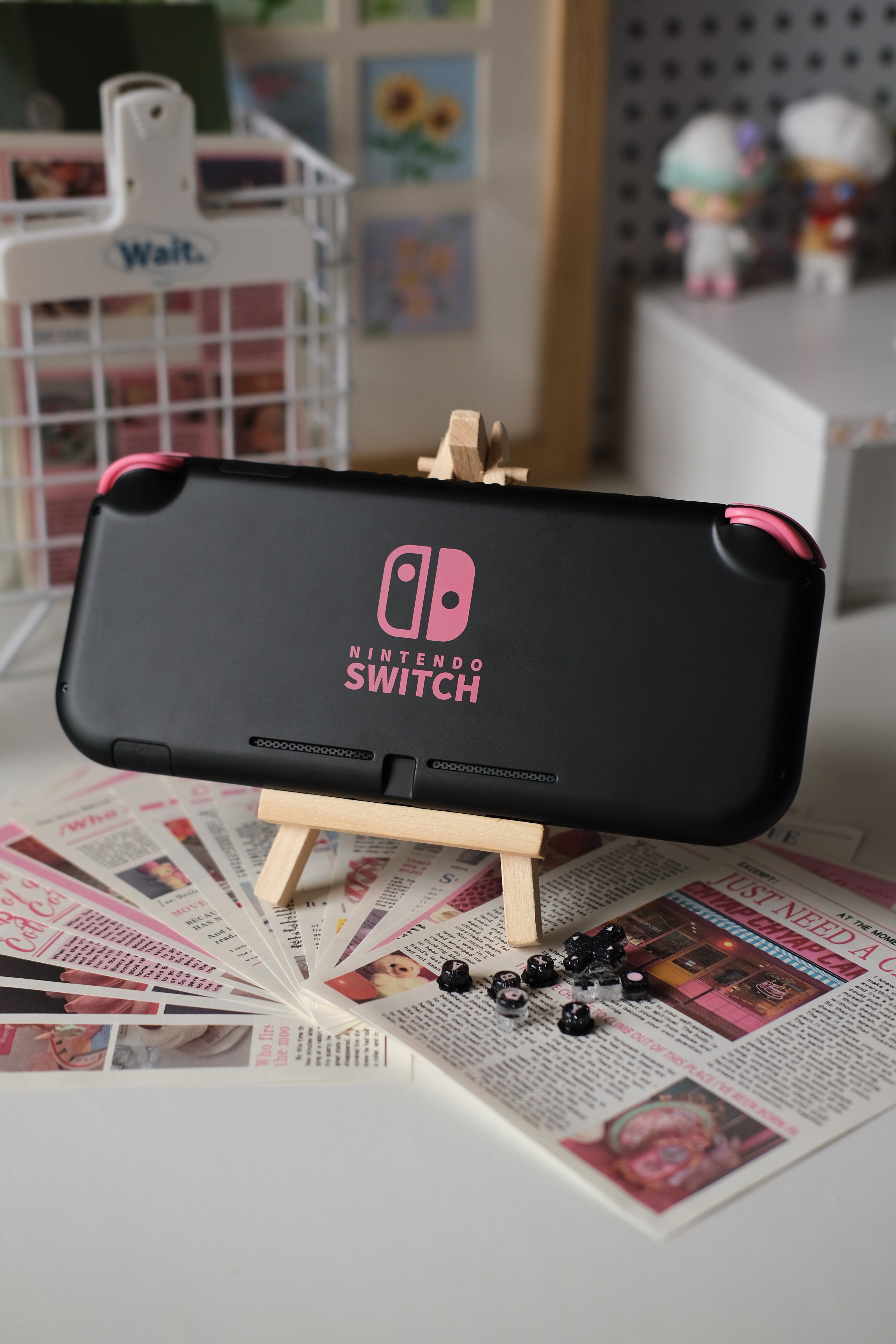 Black & Pink Switch Lite