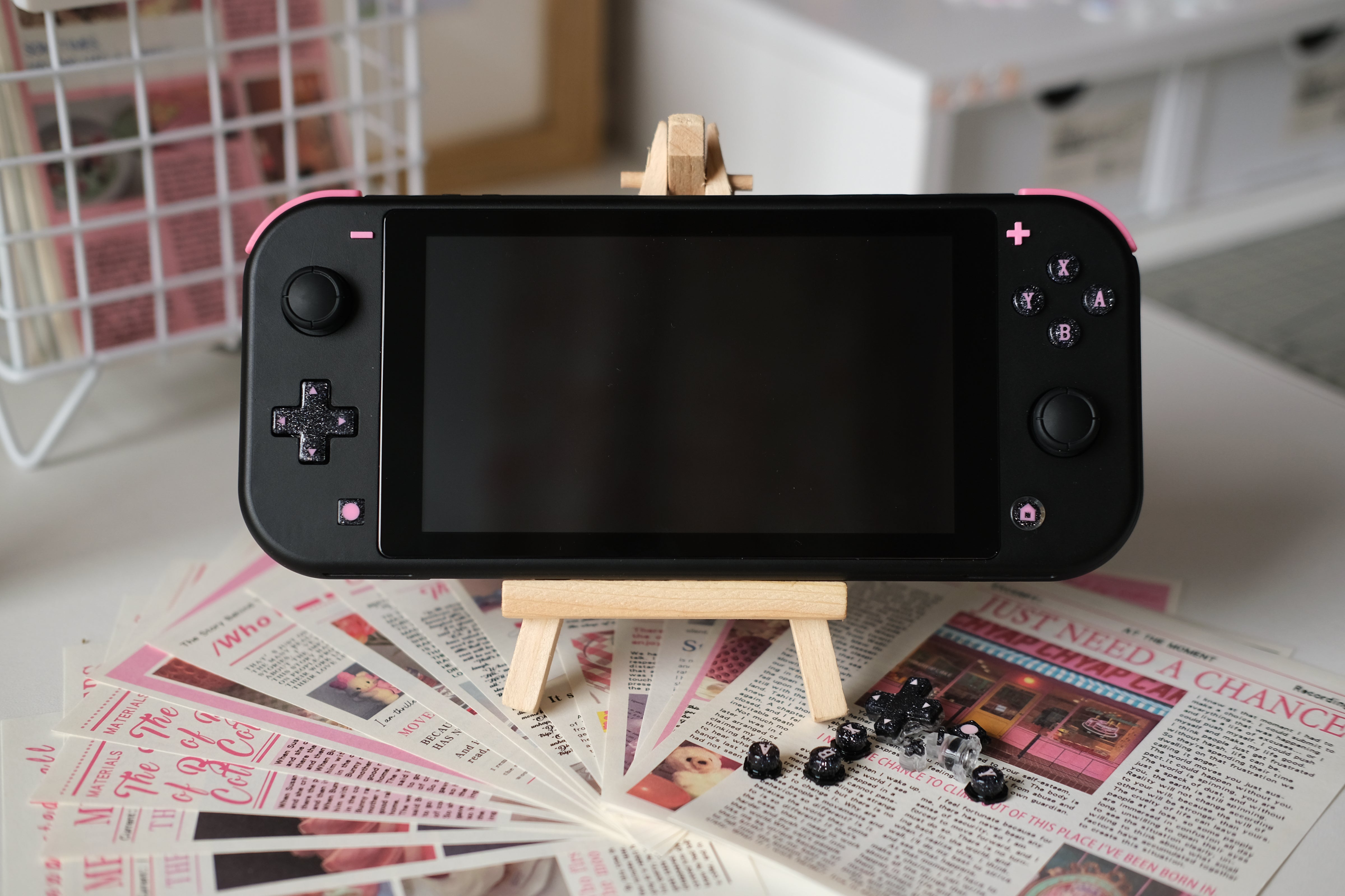 Black & Pink Switch Lite