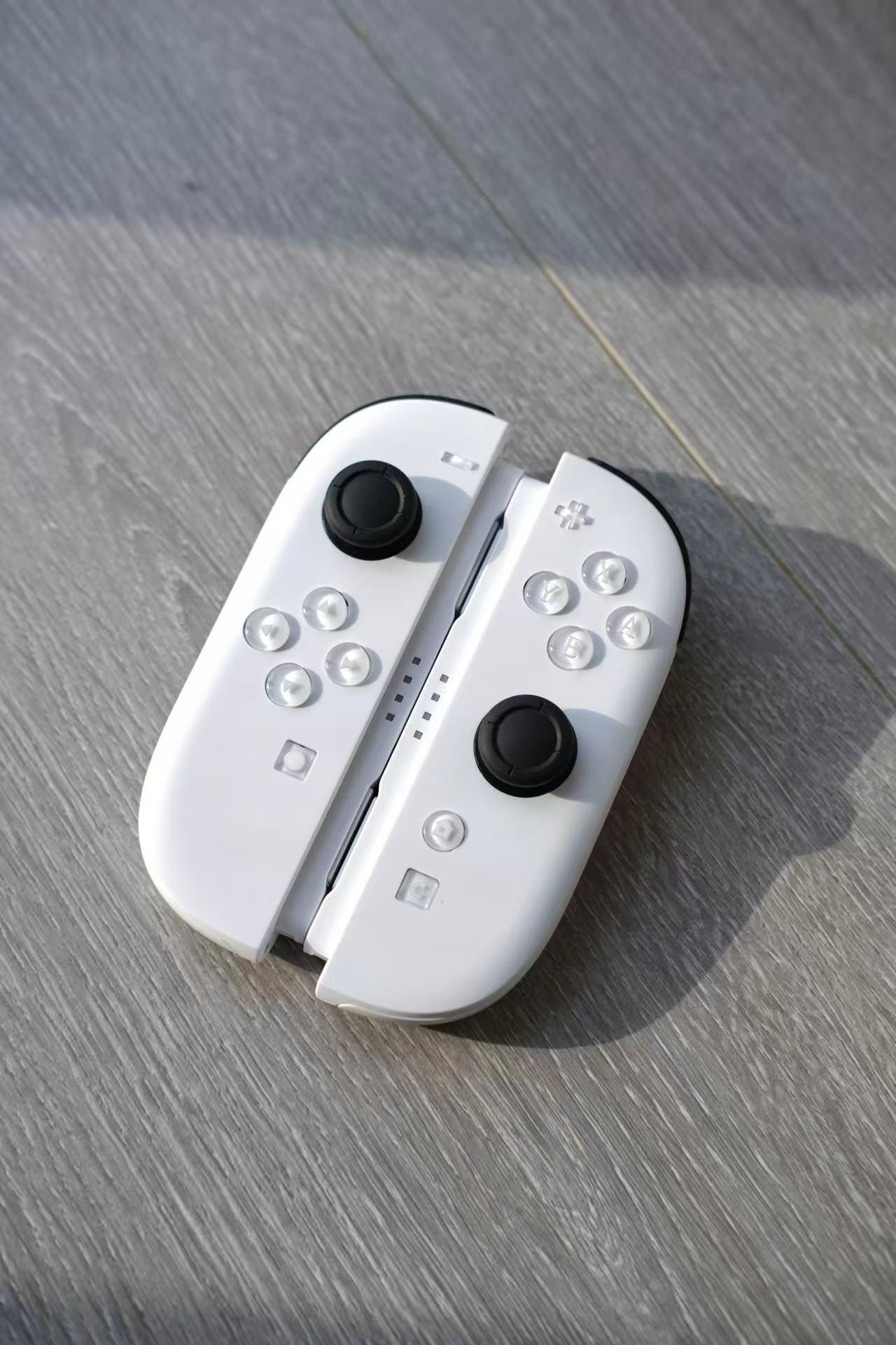 White Switch 2 Joycons