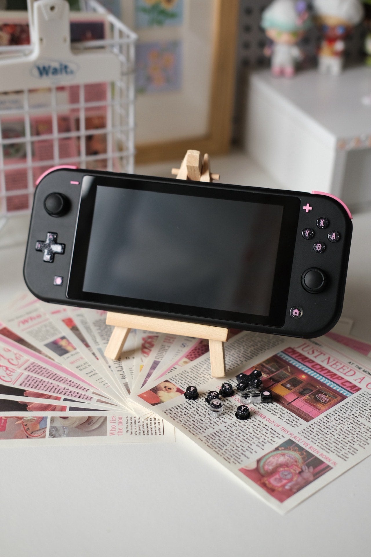 Black & Pink Switch Lite